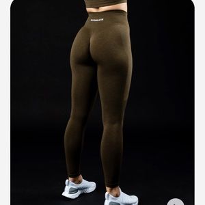 Amplify leggings- canteen-size small